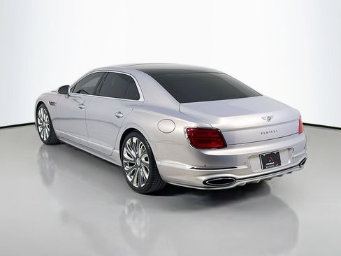 Used 2025 Bentley Flying Spur Plug-In Hybrid AWD/4WD image 6