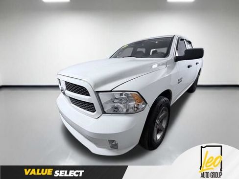 Used 2017 RAM 1500 Express AWD/4WD image 1