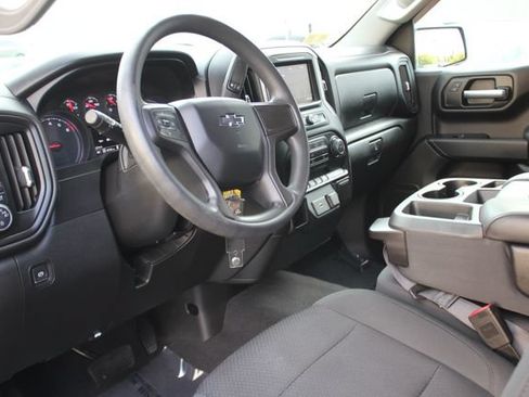 Used 2020 Chevrolet Silverado 1500 Custom Trail Boss w/ Custom Convenience Package AWD/4WD image 3