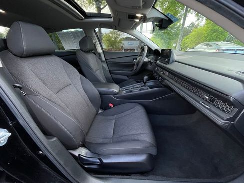 Certified 2025 Honda Accord SE image 32