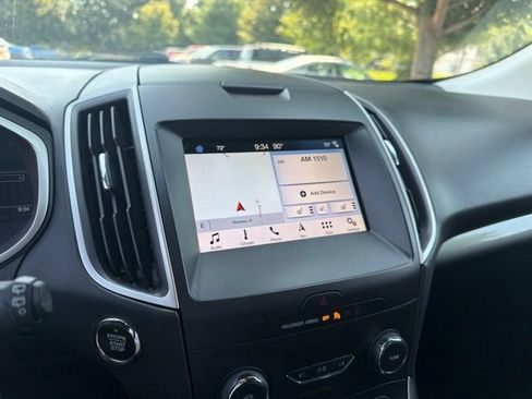Used 2019 Ford Edge SEL w/ Equipment Group 201A AWD/4WD image 23