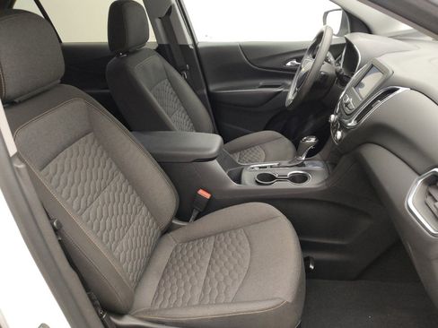 Used 2021 Chevrolet Equinox LT FWD image 21