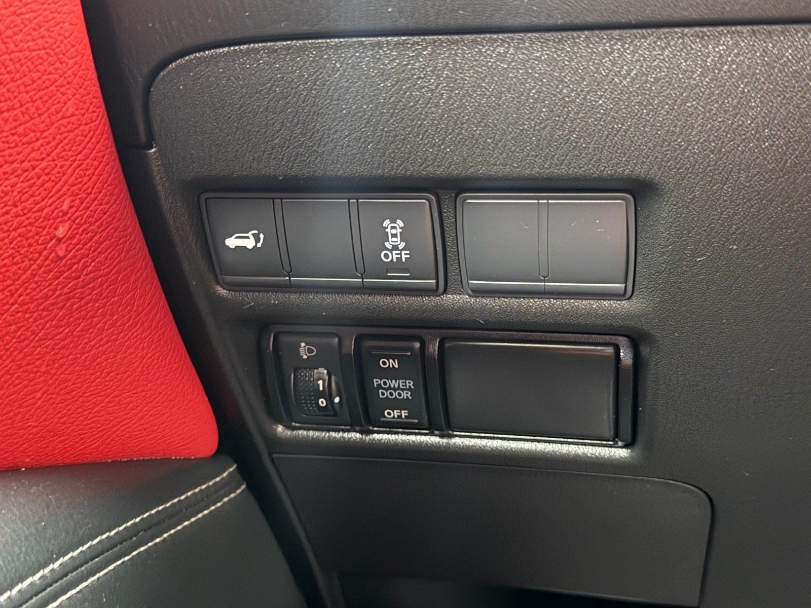 Used 2017 Nissan Armada SV w/ Driver Package RWD image 38