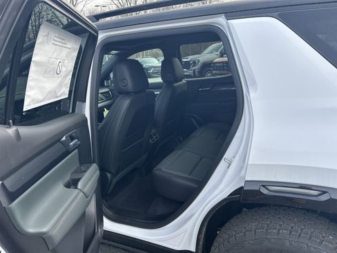 New 2026 GMC Terrain AT4 image 18