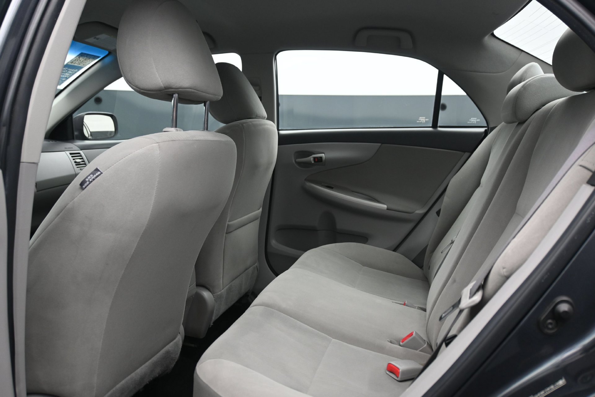 Used 2011 Toyota Corolla LE FWD image 15