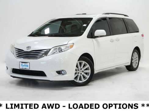 Used 2011 Toyota Sienna Limited w/ Premium Pkg image 1