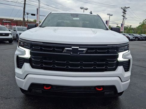 Used 2025 Chevrolet Silverado 1500 RST w/ Redline Edition AWD/4WD image 2