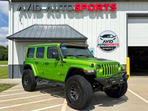 Used 2018 Jeep Wrangler Unlimited Rubicon AWD/4WD image 2