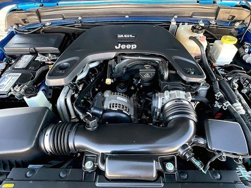 Used 2020 Jeep Gladiator Rubicon image 9