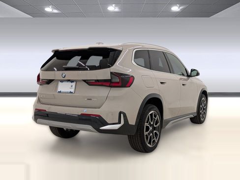 Used 2026 BMW X1 xDrive28i w/ Technology Package AWD/4WD image 9