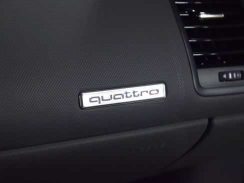 Used 2014 Audi R8 V8 w/ Convenience Package image 23