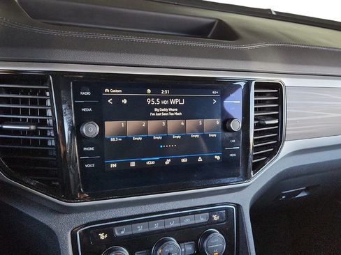 Used 2023 Volkswagen Atlas SEL image 18