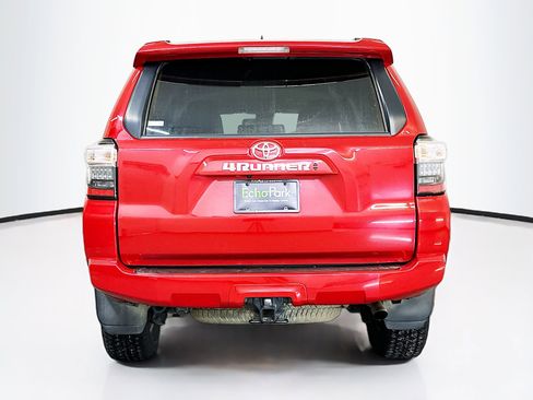 Used 2024 Toyota 4Runner SR5 Premium image 7