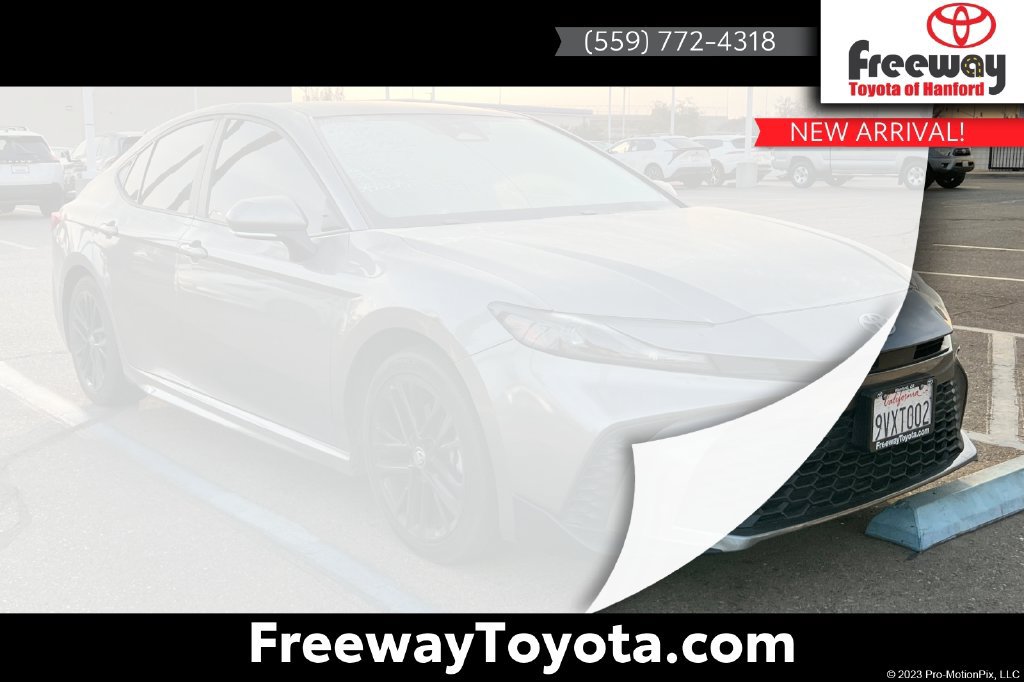 Certified 2025 Toyota Camry SE FWD image 1