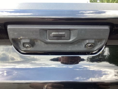 Used 2023 Chevrolet Silverado 1500 RST w/ Convenience Package II AWD/4WD image 15