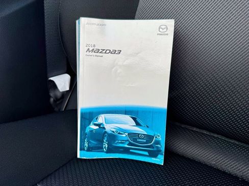 Used 2018 MAZDA MAZDA3 Sport FWD image 33