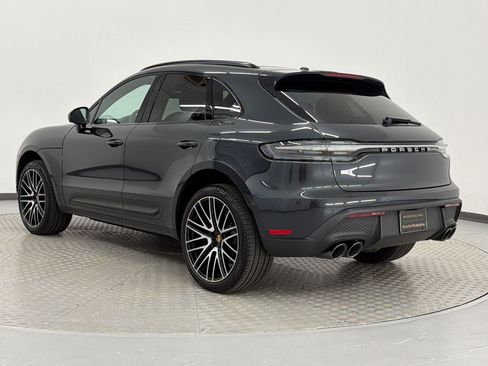 Used 2026 Porsche Macan AWD/4WD image 3