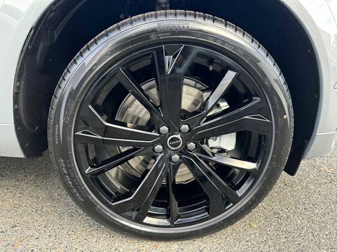 New 2026 Volvo XC60 B5 Ultra w/ Climate Package image 9