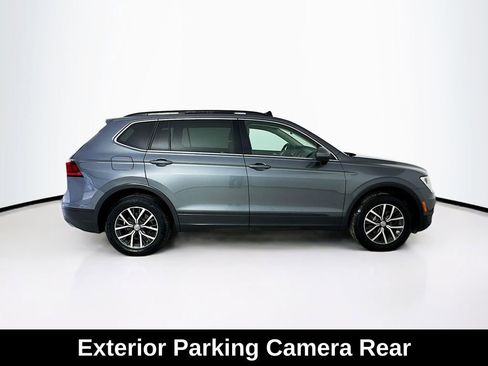 Used 2019 Volkswagen Tiguan SE w/ Panoramic Sunroof Package FWD image 9