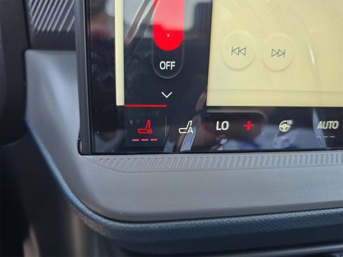 New 2025 Ford Maverick XLT w/ XLT Luxury Package image 19