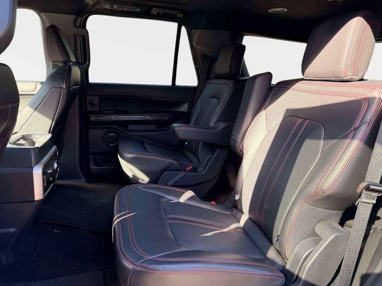 Used 2023 Ford Expedition Limited RWD image 20