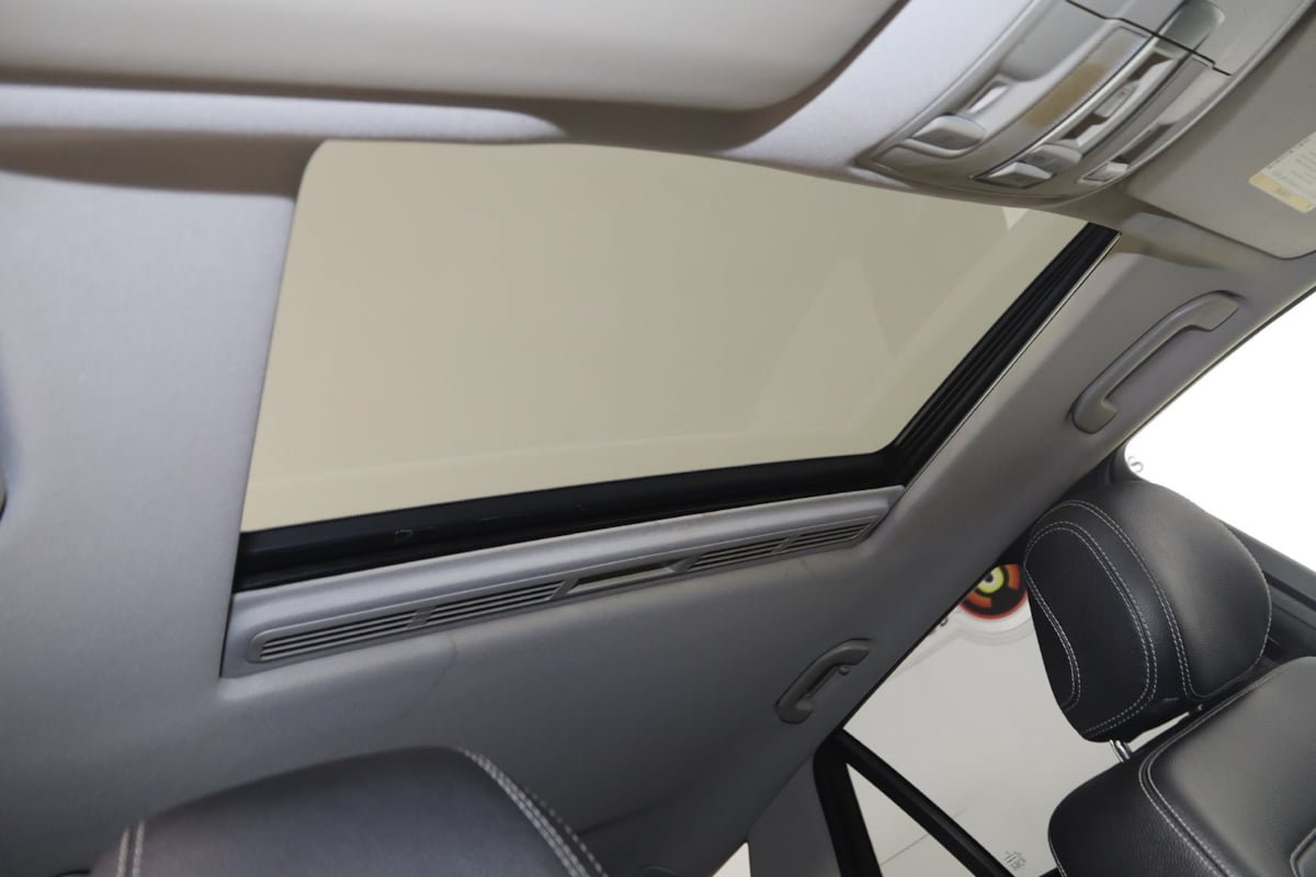 Used 2015 Mercedes-Benz ML 350 4MATIC image 11