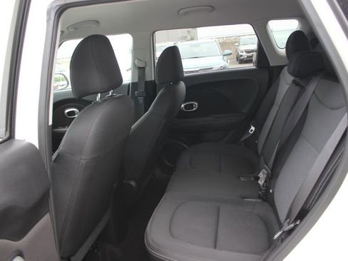 Used 2019 Kia Soul + FWD image 22