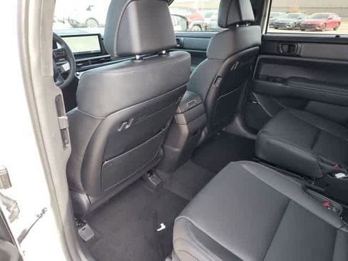 New 2026 Hyundai Santa Fe Calligraphy AWD/4WD image 16