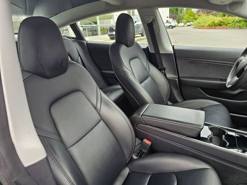 Used 2019 Tesla Model 3 RWD image 12