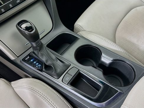 Used 2016 Hyundai Sonata Sport w/ Option Group 1V image 16