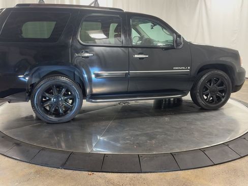 Used 2008 GMC Yukon Denali image 9