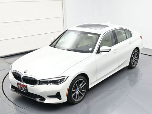 Used 2022 BMW 330i xDrive Sedan w/ Premium Package 2 image 39