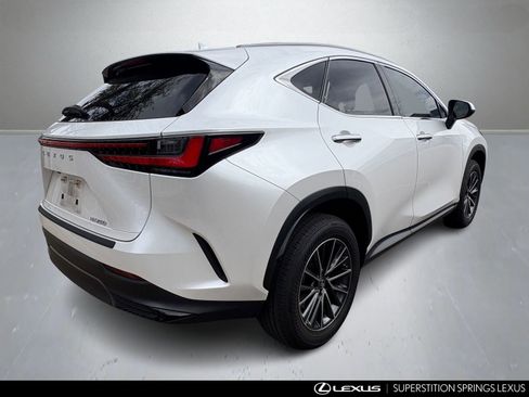 Used 2023 Lexus NX 250 FWD image 3