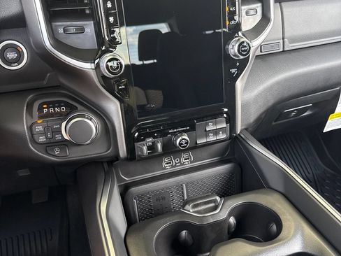 New 2026 RAM 1500 Big Horn AWD/4WD image 15