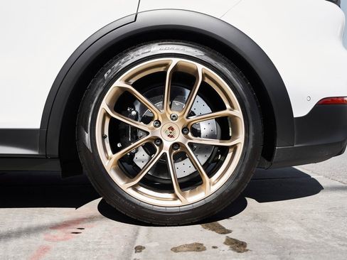 Used 2024 Porsche Cayenne Turbo GT image 21