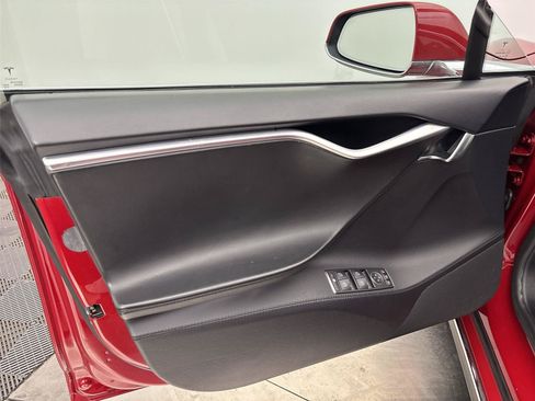 Used 2013 Tesla Model S Performance RWD image 26