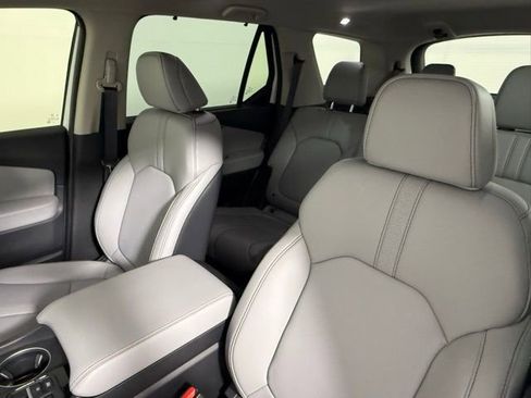 Used 2025 Honda Pilot EX-L image 33