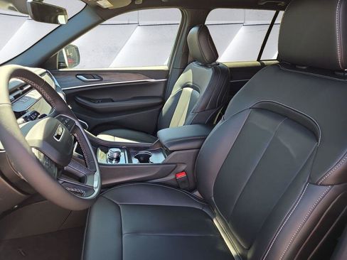 New 2026 Jeep Grand Cherokee Limited AWD/4WD image 7
