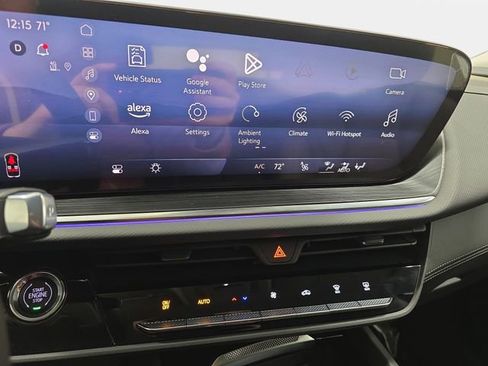 Used 2025 Buick Envision Preferred AWD/4WD image 19