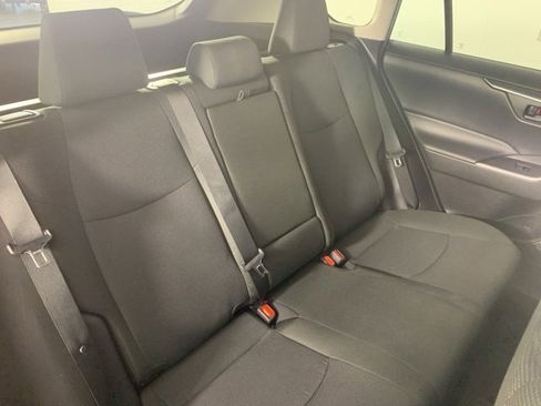 Used 2021 Toyota RAV4 LE image 28