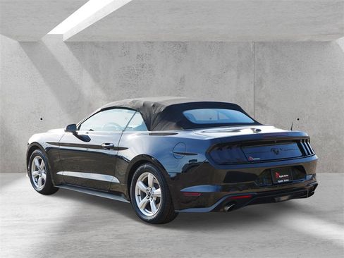 Certified 2019 Ford Mustang Convertible image 4