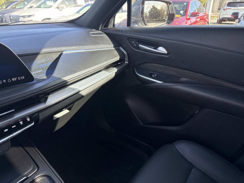 Used 2025 Cadillac XT4 Sport w/ LPO, Floor Liner Package image 24