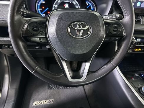 Used 2024 Toyota RAV4 XSE AWD/4WD image 11