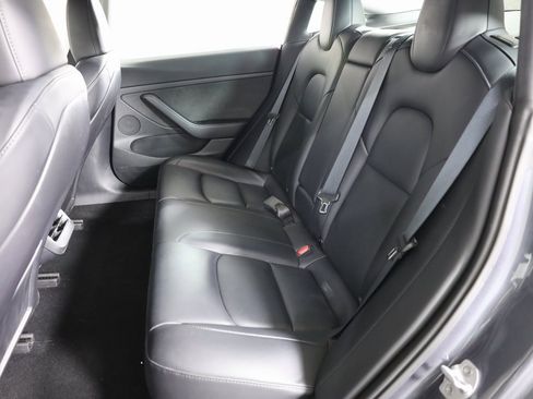 Used 2023 Tesla Model 3 Standard Range image 34