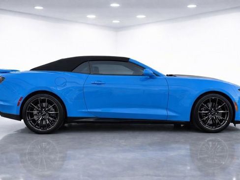 Used 2023 Chevrolet Camaro ZL1 image 5