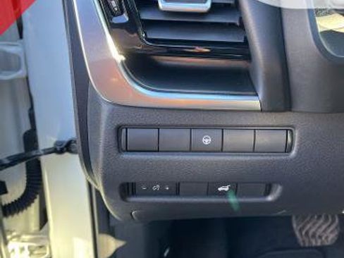 Certified 2023 Nissan Rogue SV w/ SV Premium Package image 29