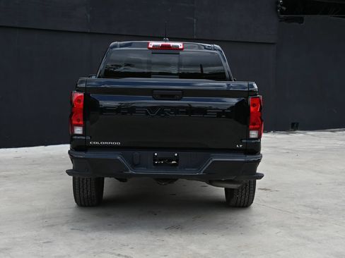 Used 2024 Chevrolet Colorado LT w/ LT Convenience Package AWD/4WD image 4
