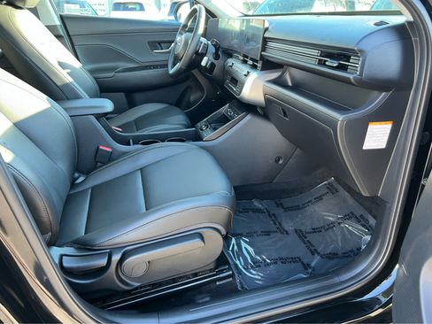 Certified 2024 Hyundai Kona Limited image 19