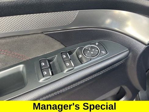 Used 2019 Ford Explorer XLT w/ Equipment Group 202A image 14