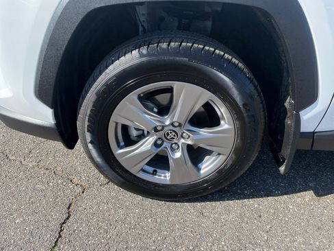 Used 2025 Toyota RAV4 LE AWD/4WD image 31